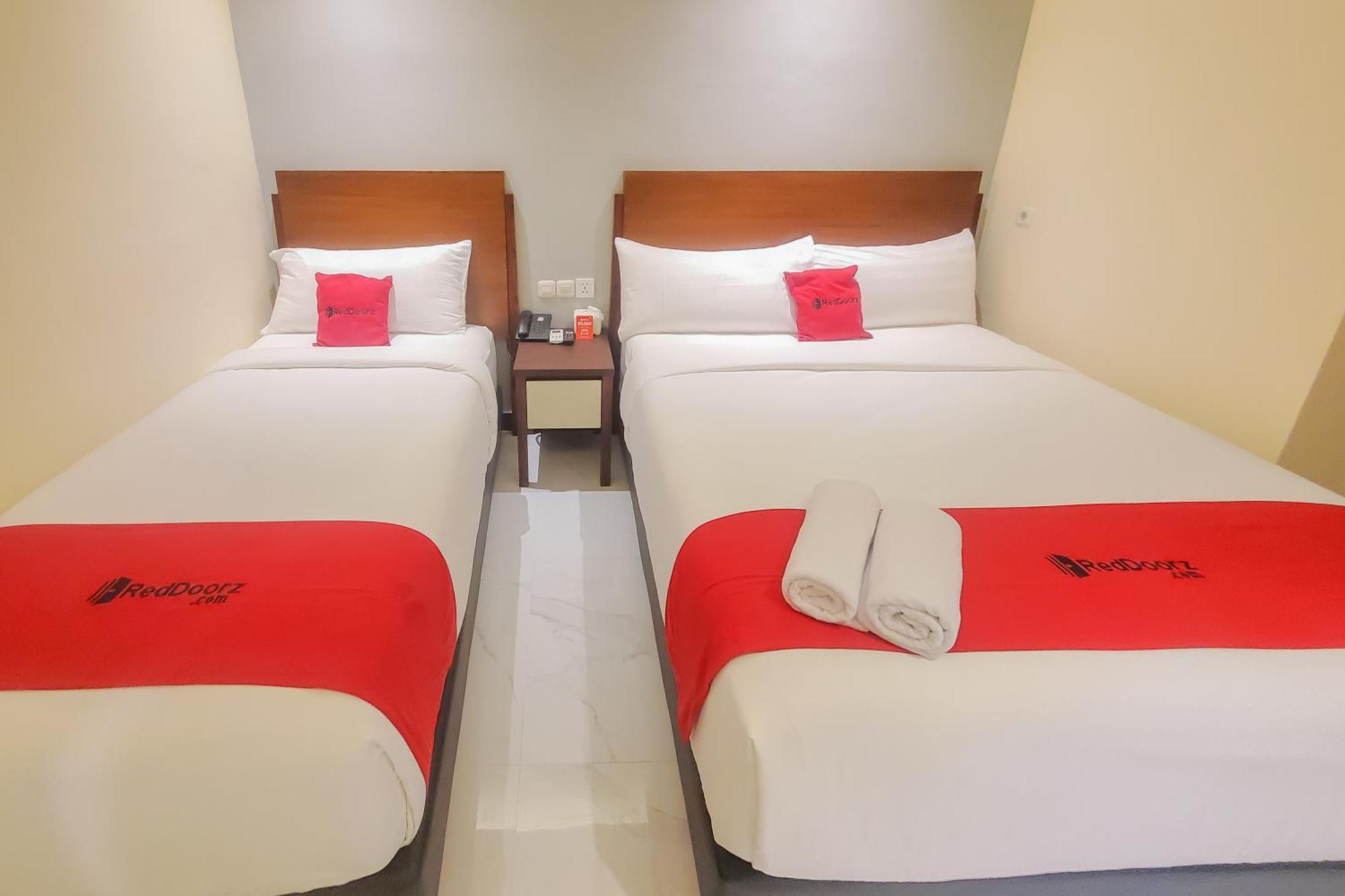 Reddoorz Plus @ Uno Jalan Merak Samarinda Exterior photo